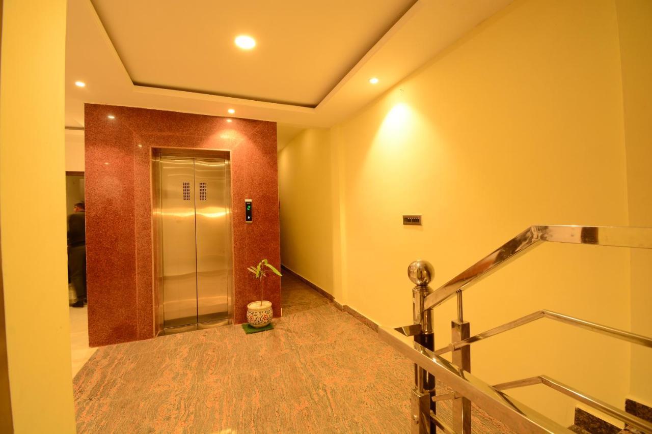 Hotel Grand Lotus Inn Джайпур Екстериор снимка
