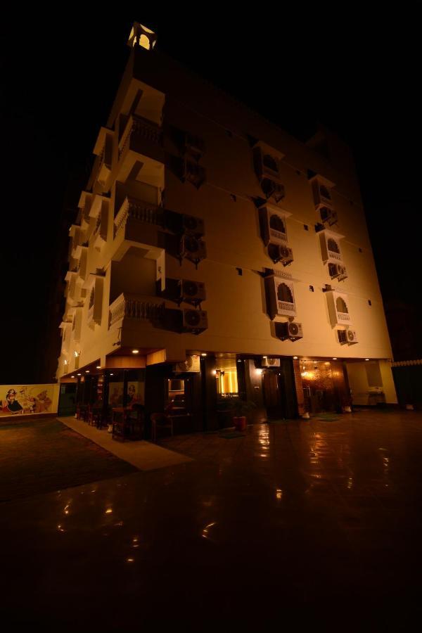 Hotel Grand Lotus Inn Джайпур Екстериор снимка